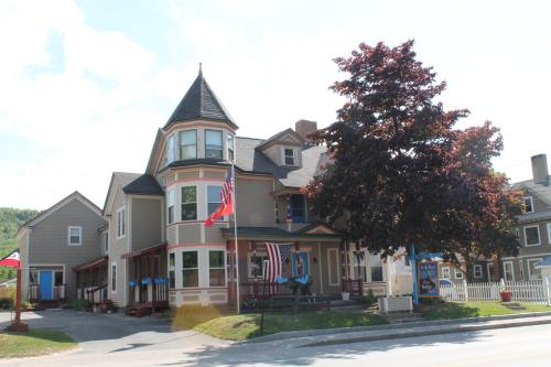 A szálláshely kívülről, Strictly Moose Luxury Vacation Suites in Gorham (New Hampshire)
