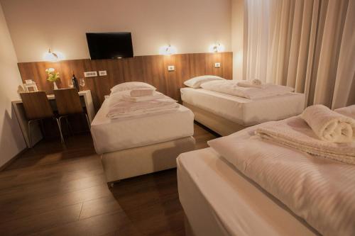 Hotel Center - image 8