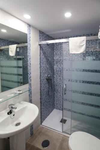 Apartamentos Buensol - image 9