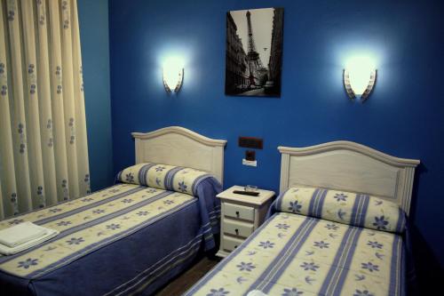 Hostal Regio - image 9