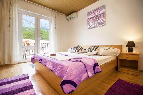 1 queen bed