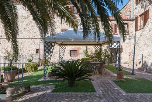  Borgo e Castello in Suvereto