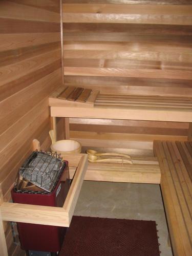 Fivespot Cabin - image 6