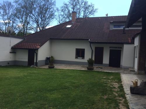 Ubytování U Lva - Apartment - Žirovnice