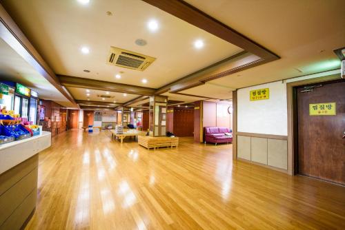 Faciliteter, Gangneung Donga Hotel in Gangneung centrum