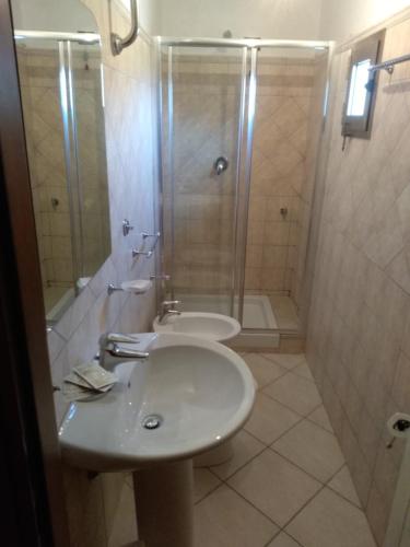 Standard Single Room with Shower