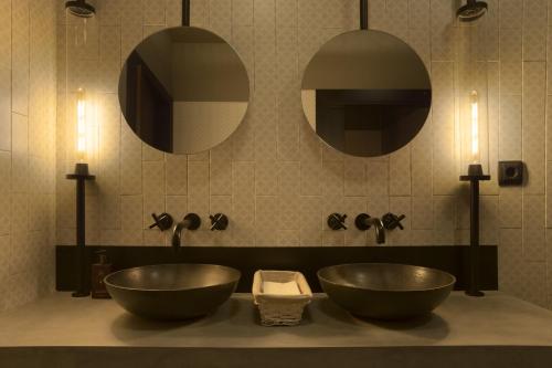 ICON Wipton by Petit Palace - image 3