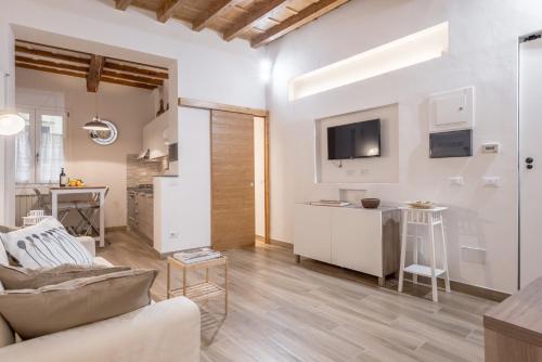 Santa Croce Place - image 9