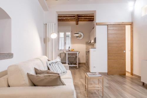Santa Croce Place - image 2