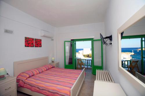  Kastellos Apartments Sikinos, Pension in Alopronia