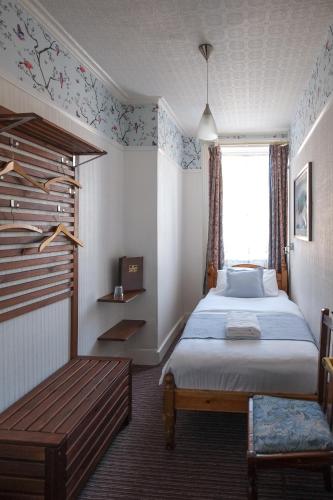 St Athans Hotel - image 11