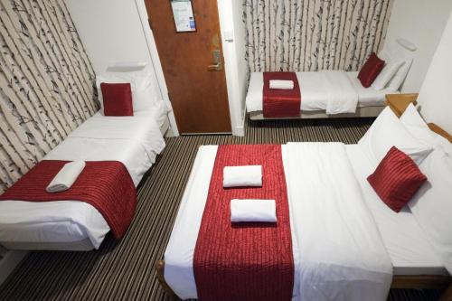 St Athans Hotel - image 6