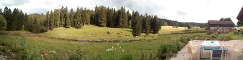 La Dernier (La cote-aux-fées) Suisse - Chalet - La Côte-aux-Fées