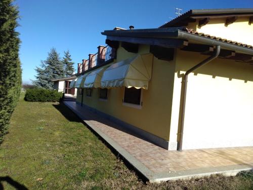 B&B Da Levi Piana Del Sole in 卡斯泰爾諾沃博爾米達