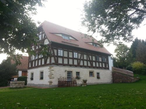 B&B Meißen - Ferienwohnung "Alte Bauernstube" - Bed and Breakfast Meißen