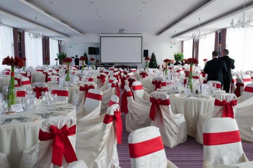 Marshal Garden Hotel - image 2