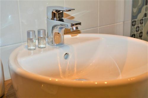 romantica guest house - main image
