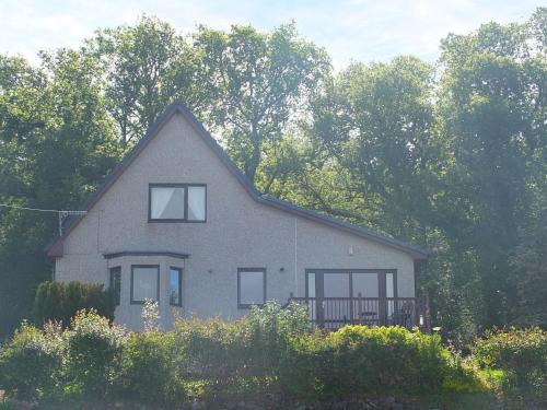 Entrada, Trefoil Holiday Home in Renfrew