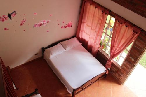 4 double beds