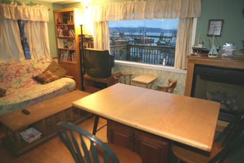 Sail Inn - main image