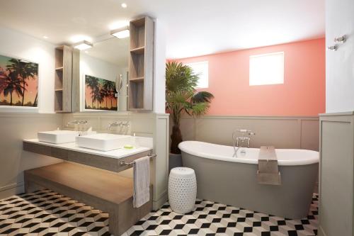 136700645 LUX* Grand Gaube Resort & Villas