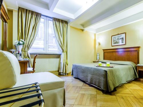 Luxury Rooms H 2000 Roma - image 2