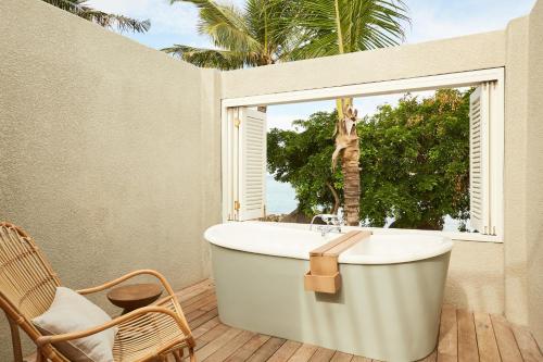 136716470 LUX* Grand Gaube Resort & Villas