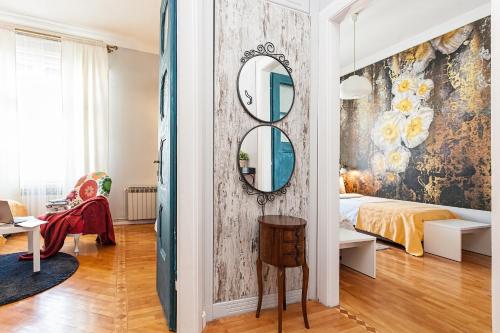 Designer Apartment Eclectica - image 11