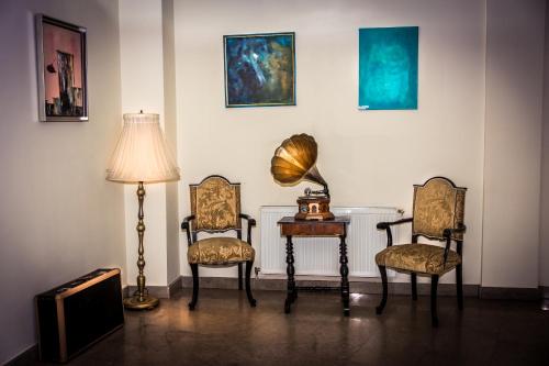 Seven Hotel - image 7
