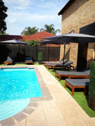 Palm Swift Luxury Accommodation in Spoorweg St