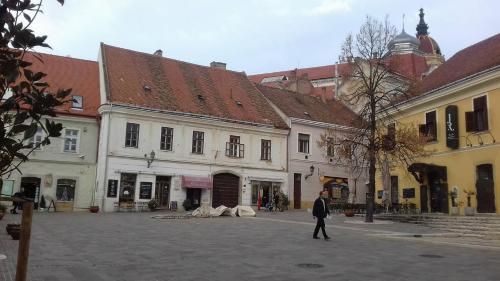  Jókai Apartman in Pécs