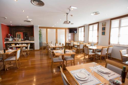 Hotel El Sella - image 12