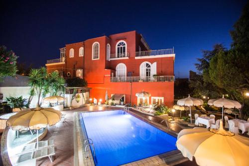 Hotel Villa La Colombaia in Портічі