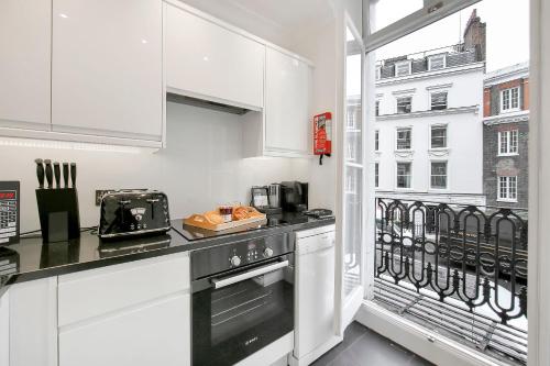 10 Curzon Street by Mansley - image 2