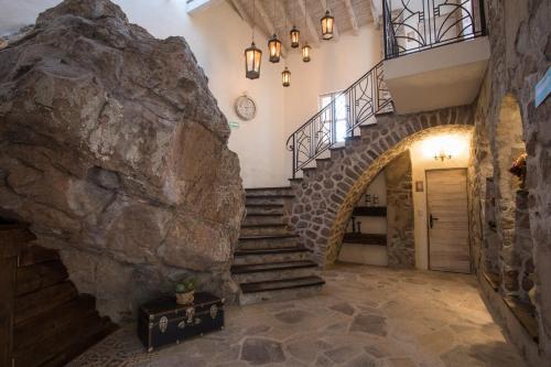 136757563 Hotel de Piedra