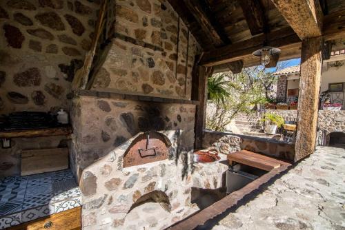 136757590 Hotel de Piedra