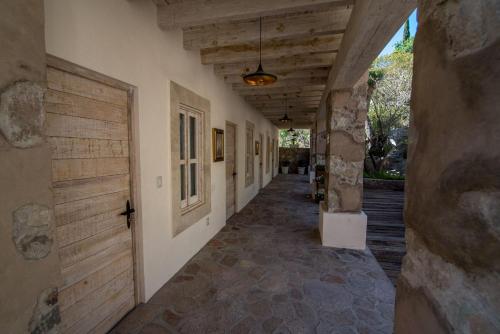 136757619 Hotel de Piedra
