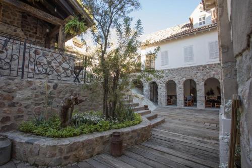 136757627 Hotel de Piedra
