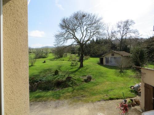 Standard Twin Room with Garden View