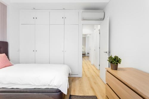 Jose Abascal Apartment by Flatsweethome - image 4