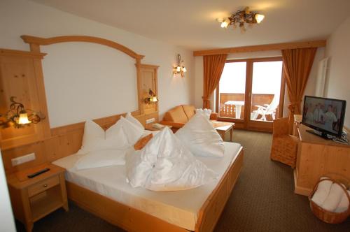 Hotel Gstatsch - image 7