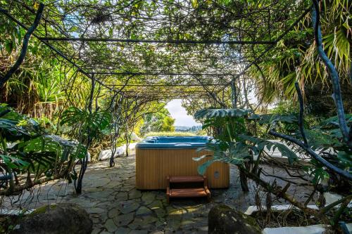 Hot tub, Finca Rosa Blanca Coffee Farm and Inn in Heredia