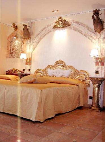 Superior Double Room with Terrace and Sea view  image 3