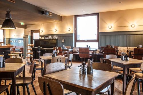 مطعم, Hafen 17 Hotel Küche Bar (Hafen 17 Hotel Kuche Bar) in كيهل