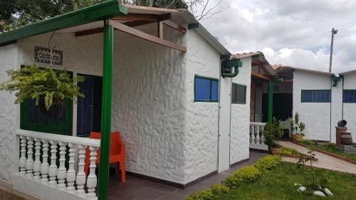 Dārzs, Villa Apolonia in Guaduas