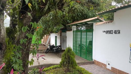 Ieeja, Villa Apolonia in Guaduas