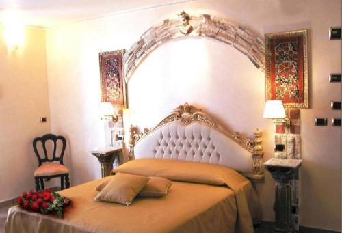 Double Room with Terrace and Sea View   image 2