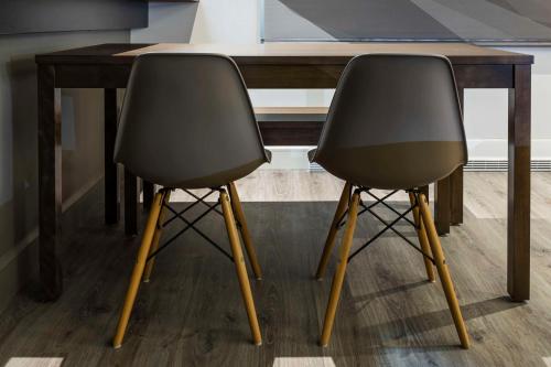 136807144 Hôtel & Suites Normandin Lévis