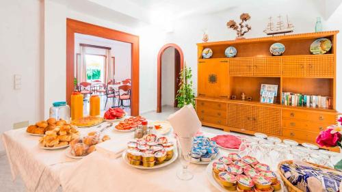 อาหารและเครื่องดื่ม, Hostal San Francisco in กาลาดอร์
