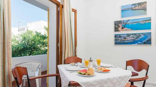 อาหารและเครื่องดื่ม, Hostal San Francisco in กาลาดอร์